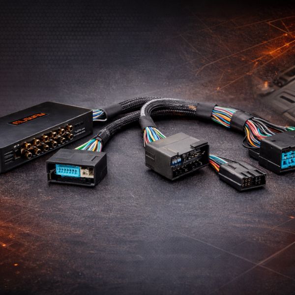 קונקטור Plug & Play לרכב