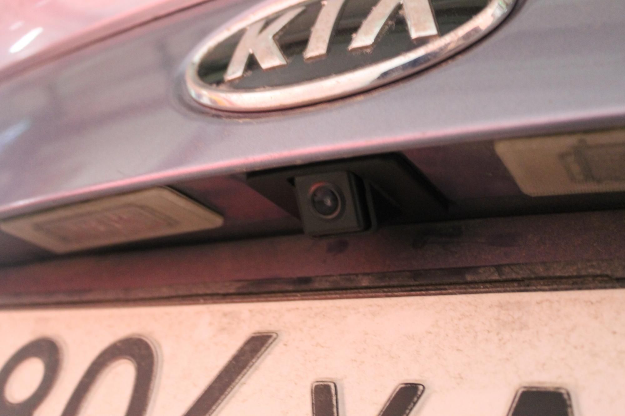 מצלמת רוורס תואמת מקור ל־Kia Optima III (2010–2015) — סדאן — HD 1280x768