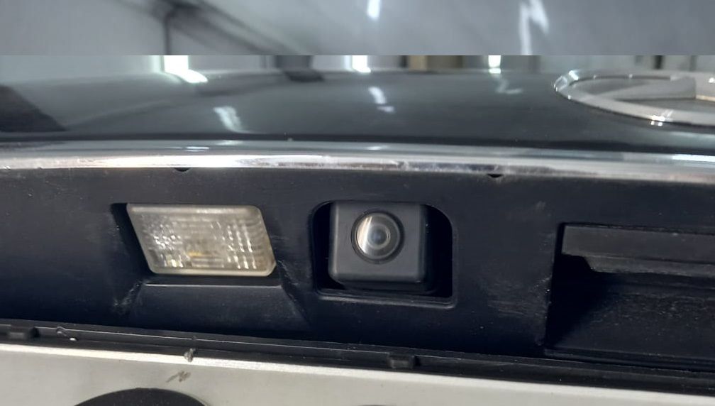 מצלמת רוורס תואמת מקור ל־Mercedes S-Klasse W221 (2005–2013) — סדאן — HD 1280x768