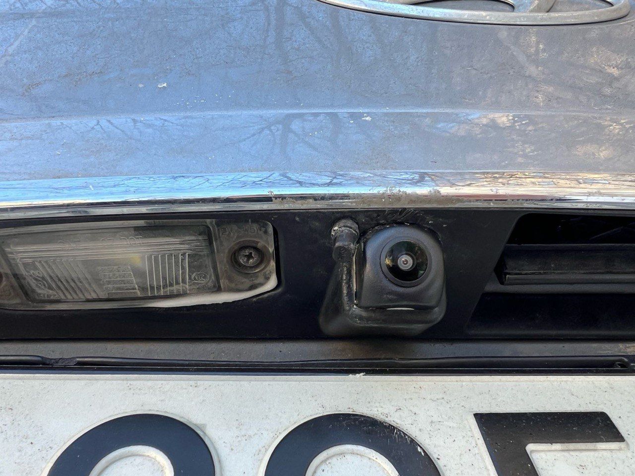 מצלמת רוורס תואמת מקור ל־Hyundai Grand Starex (2015–2018)