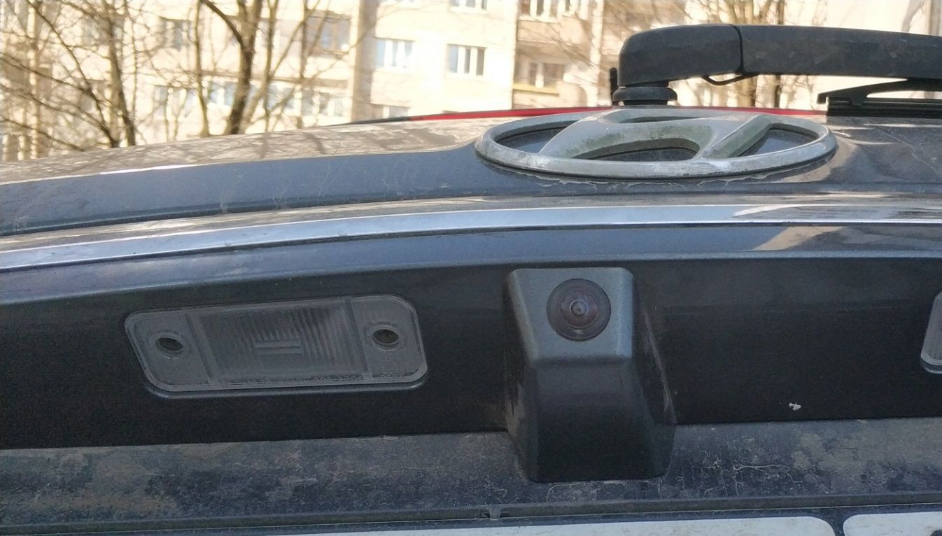 מצלמת רוורס תואמת מקור ל־Hyundai Santa Fe II (2006–2012) — HD 1280x768